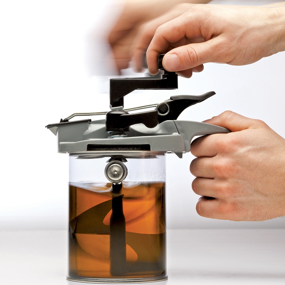 Rockler Mixing Mate® Paint Lid, Quart Size - Stir, Pour, and Store! - main pic