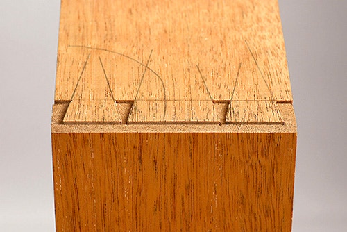 assembling dovetail joint