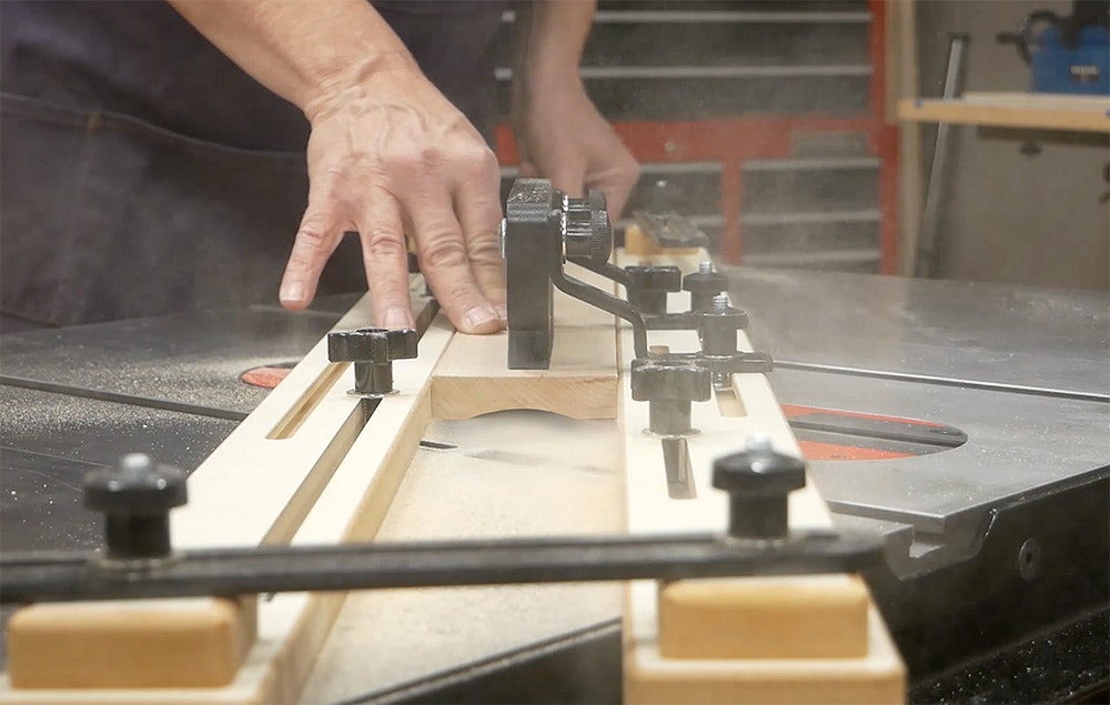 Setting up a table saw jig to make cove cuts
