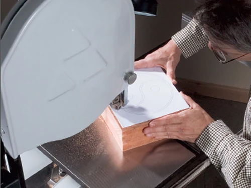 Cutting out box blank with a band saw