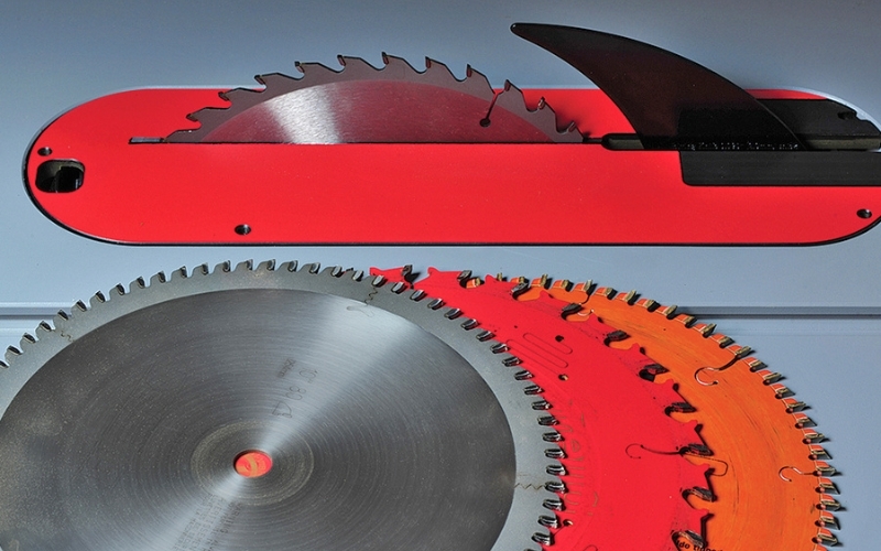 table saw with blades