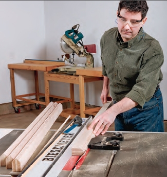 Cutting plywood platens and press bars