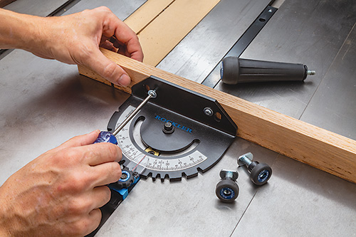 Attaching a small sacrificial fence to a miter gauge