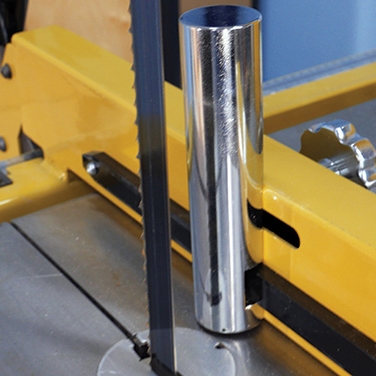 Point fence for guiding resaw cut