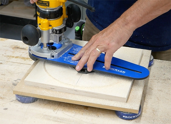 router cutting a circle