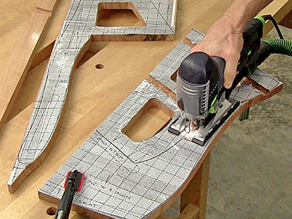 Using a paper template to guide jigsaw cuts