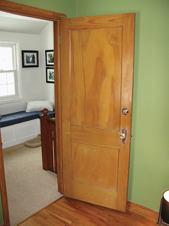 Full frame and panel door with lacquer finish