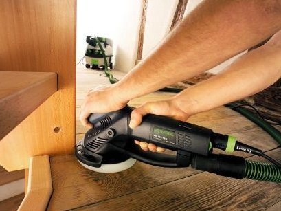 Sanding around the corner of a project with Festool random orbit 150 sander