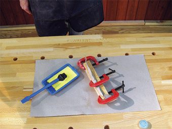 Split joint made with paper and glue