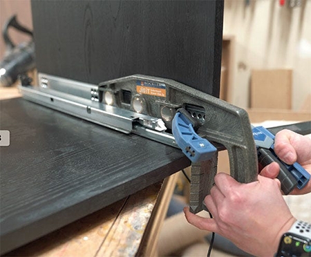 mounting undermount hinges on a drawer box