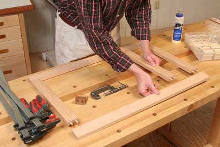 Putting together face frame with dowel joints
