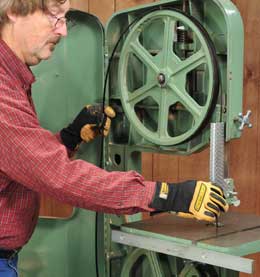 Installing a new blade in a band saw