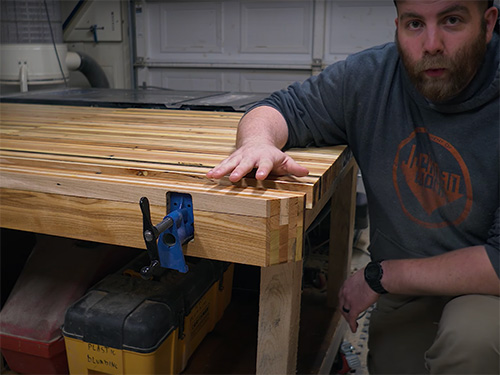 Pipe clamp workbench vise with laminated pallet wood