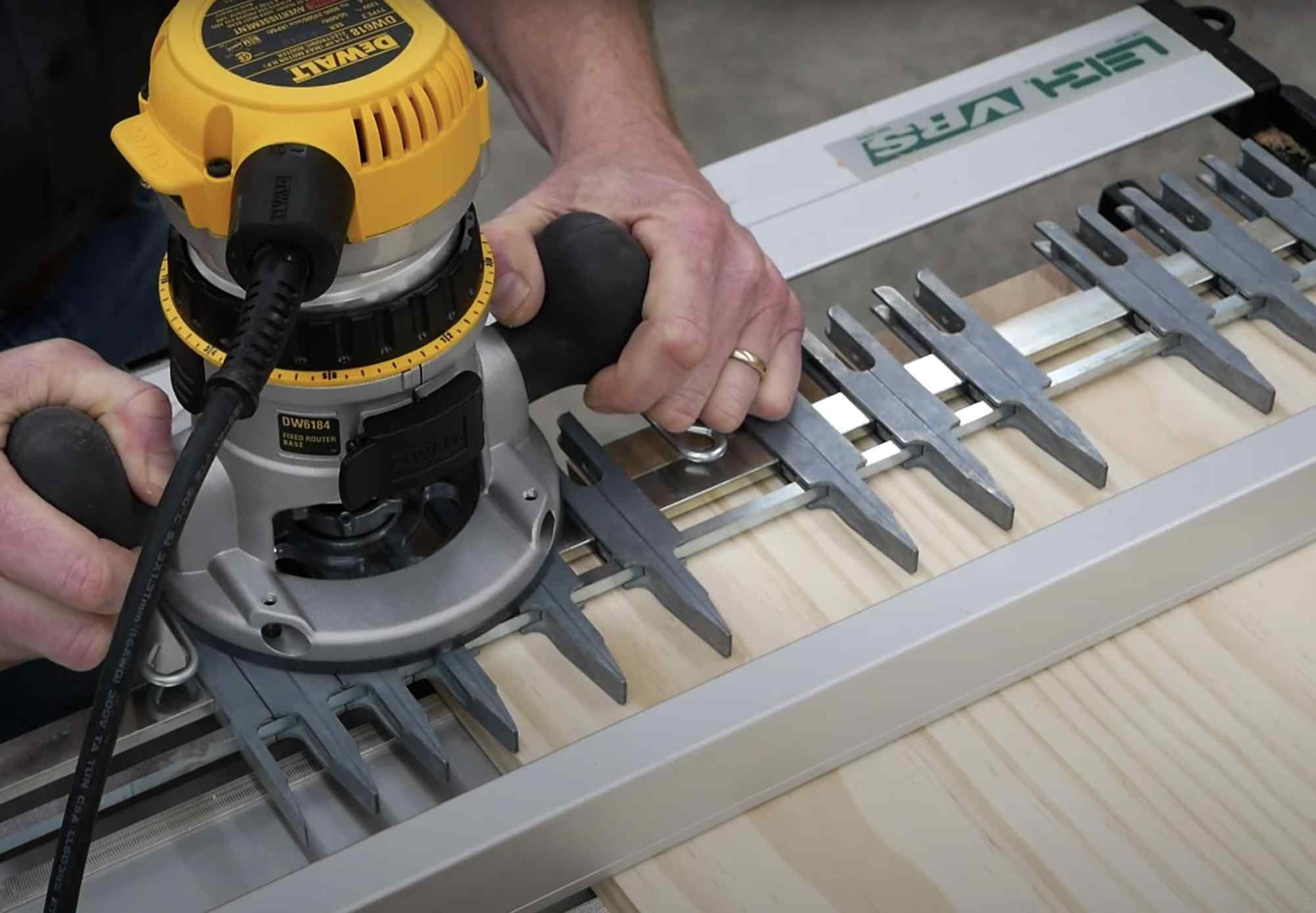 leigh dovetail jig demo
