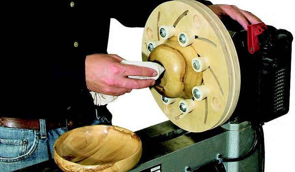 Setting a bowl in a shop-made longworth chuck