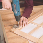 Mounting a European hinge on custom cabinet door