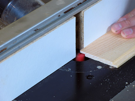 Cutting a lap joint with a router