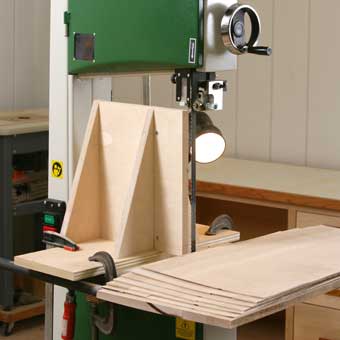 Shop-made bandsaw fence