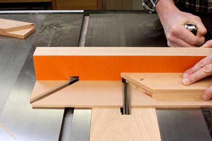 Squaring half lap miter joint shoulder joinery
