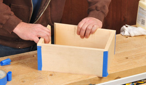 Clamping miter joint frame with tape