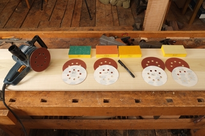 Different alternatives for sanding disks