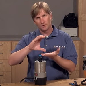 man explainjing how to change a router bit